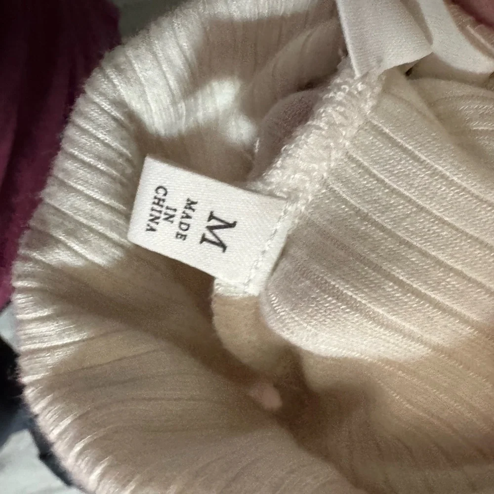 Cyrus Essentials Ivory Ribbed Knit Top - Picture 4 of 4
